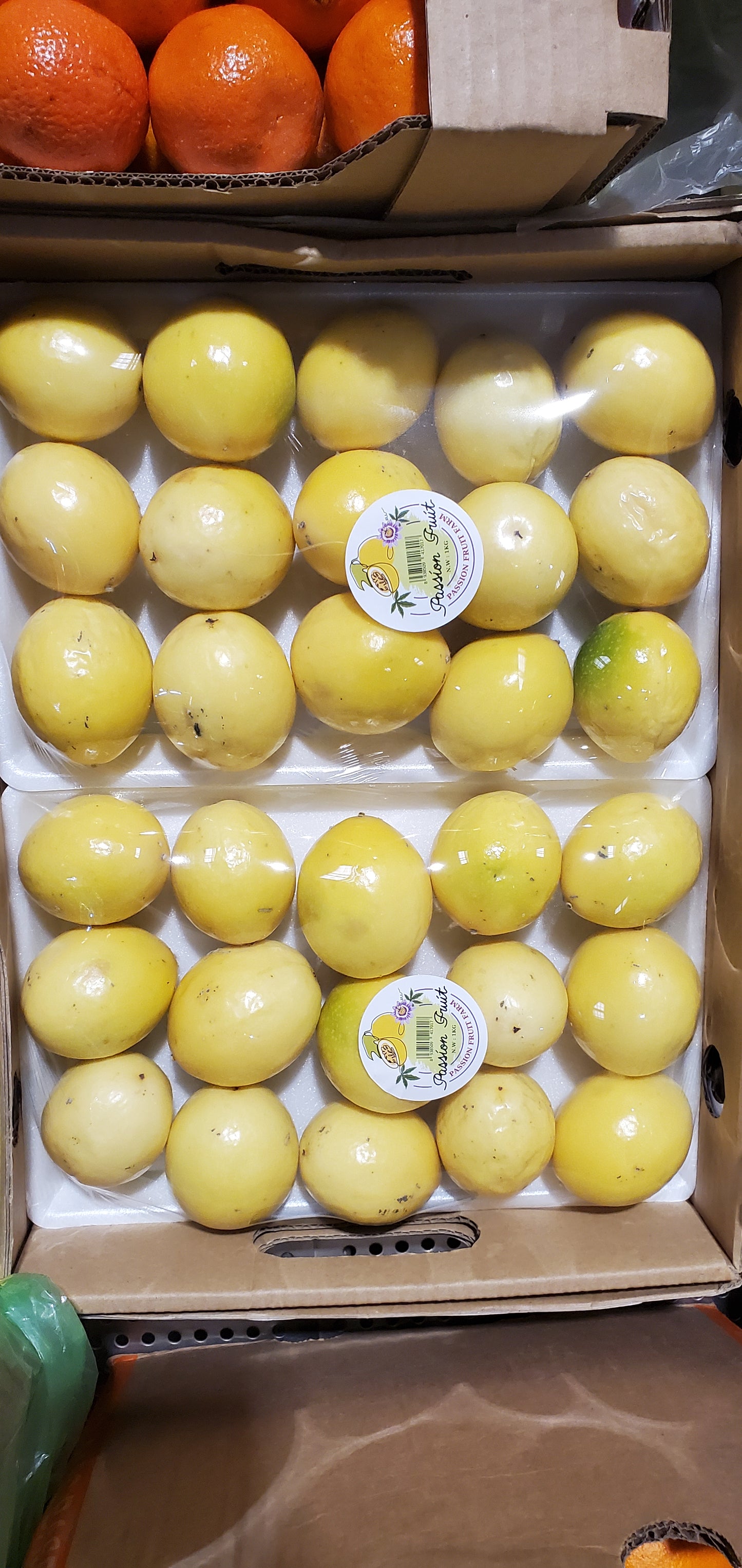 باشن فروت اصفر تايلاندي / 2kg yellow passion fruit Thailand